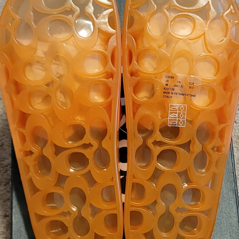Coach shoes - Picture 4 of 9